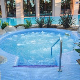 Piscinas Jiménez jacuzzi